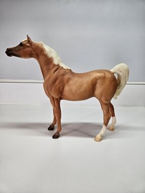 VINTAGE Breyer Horse Light Chestnut Arabian 672 2003